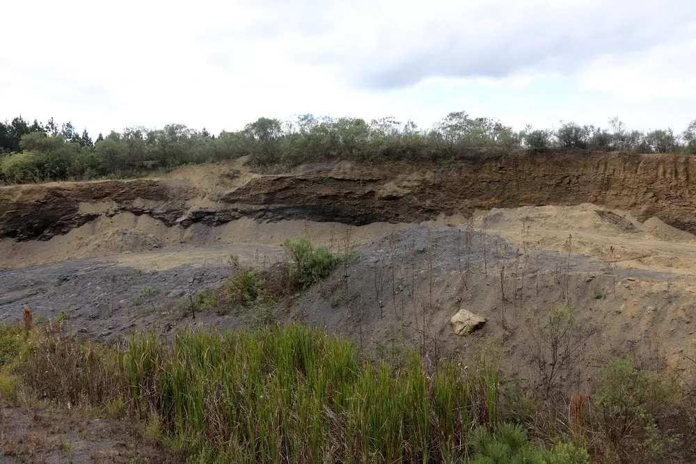 Prefeitura de Rio Negro compra pedreira para atender produtores rurais e estradas